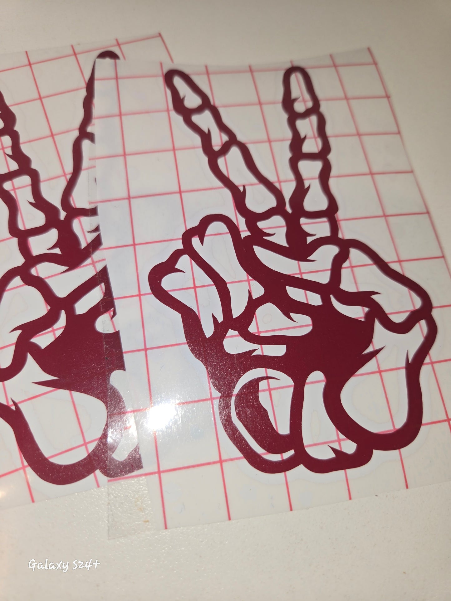 Skeleton peace waves