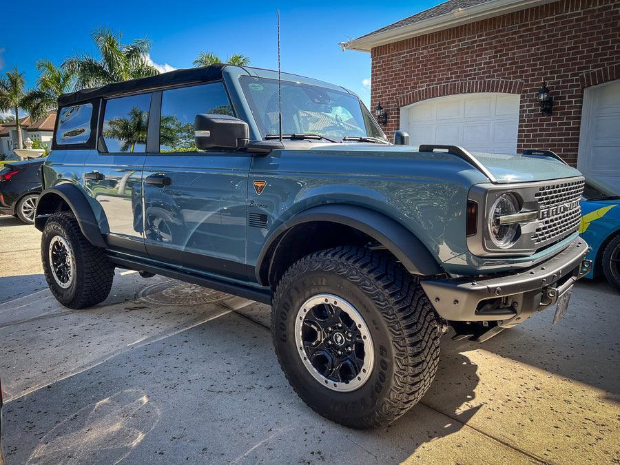 American Flag Fender Stickers - 2021+ Bronco / Bronco Sport / Jeep / Universal